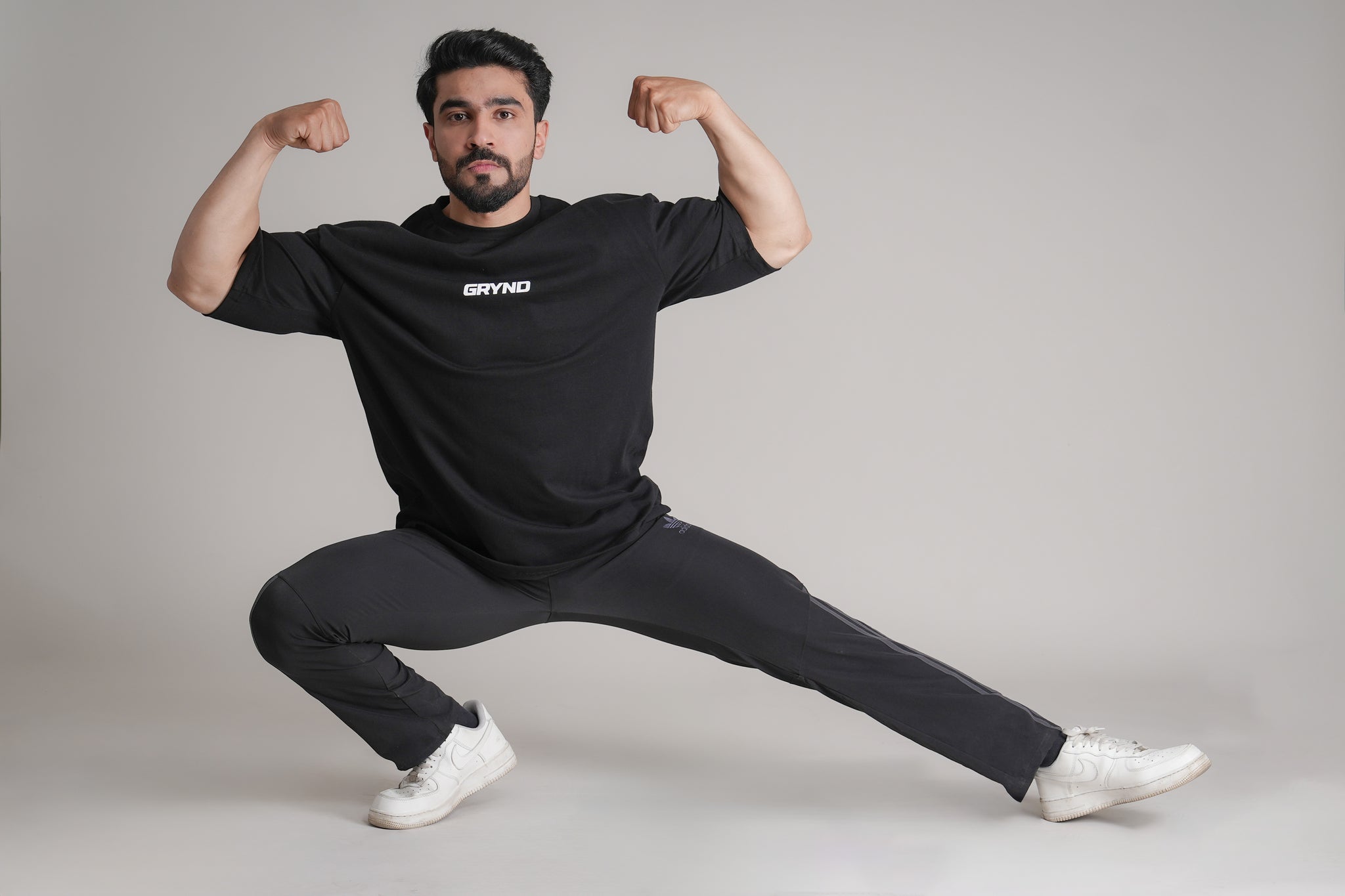 GRYND All Seasons Gym T-Shirt – versatile activewear made from breathable 100% cotton, ideal for year-round gym use and fitness.